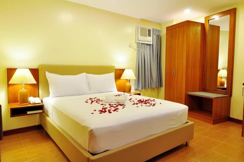 The Well Hotel Cebu Buitenkant foto
