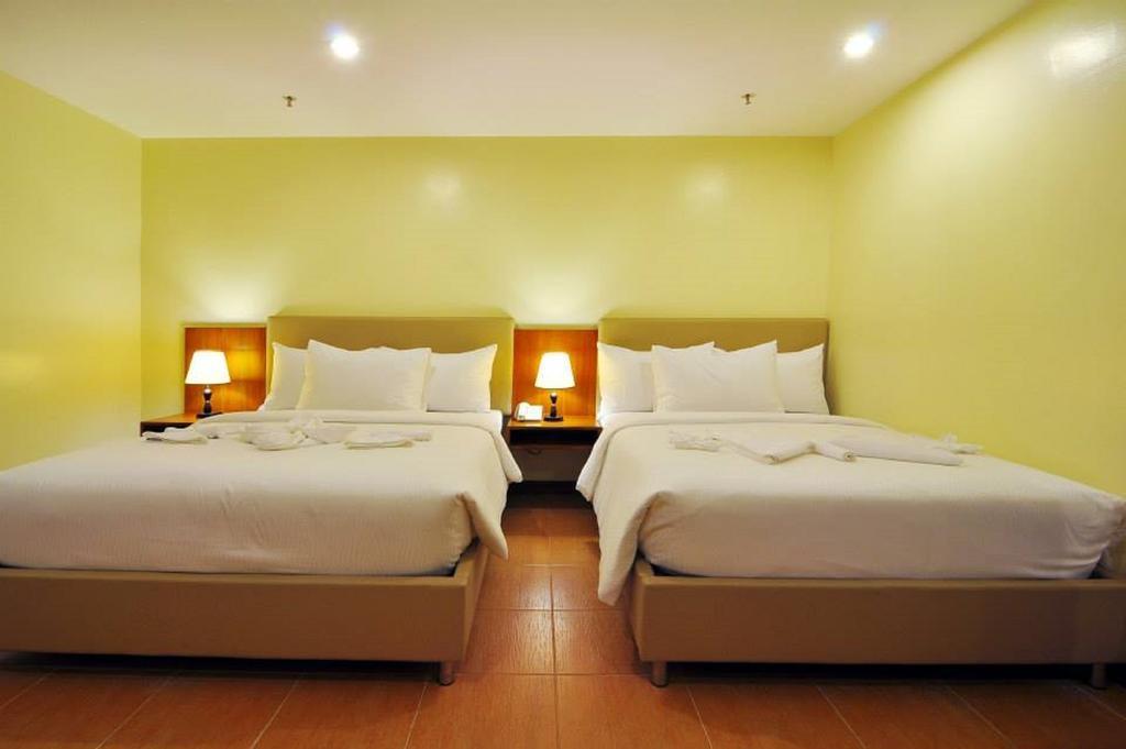 The Well Hotel Cebu Buitenkant foto