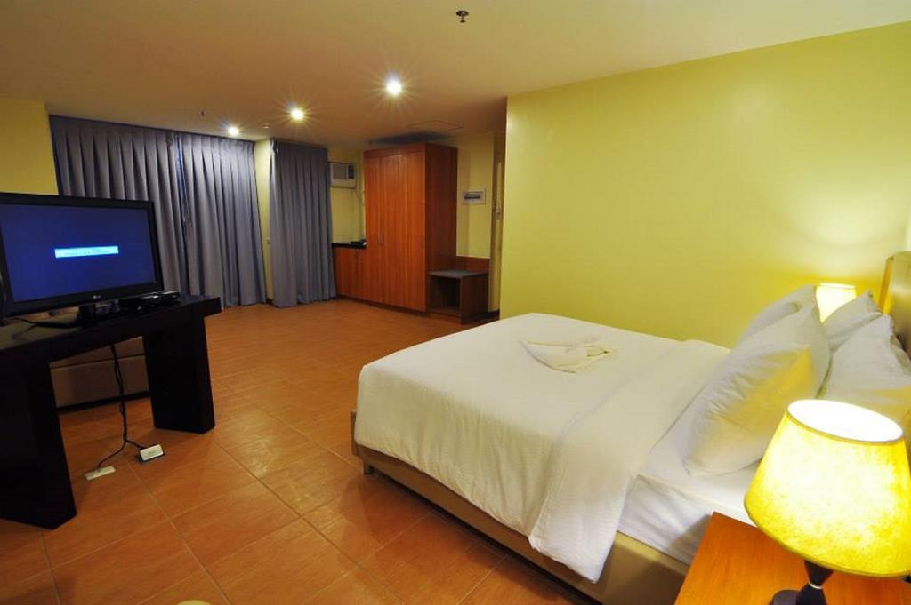 The Well Hotel Cebu Buitenkant foto