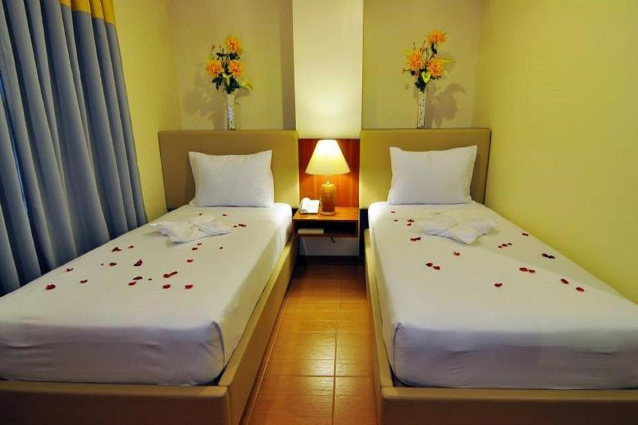 The Well Hotel Cebu Buitenkant foto