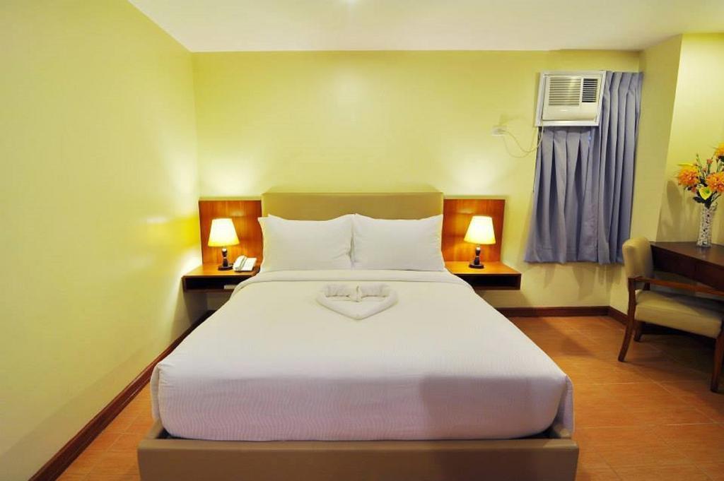 The Well Hotel Cebu Buitenkant foto